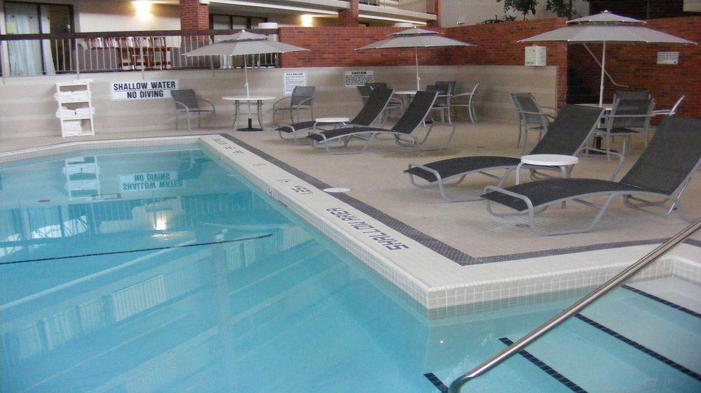 Holiday Inn Oakville Centre By Ihg Zewnętrze zdjęcie